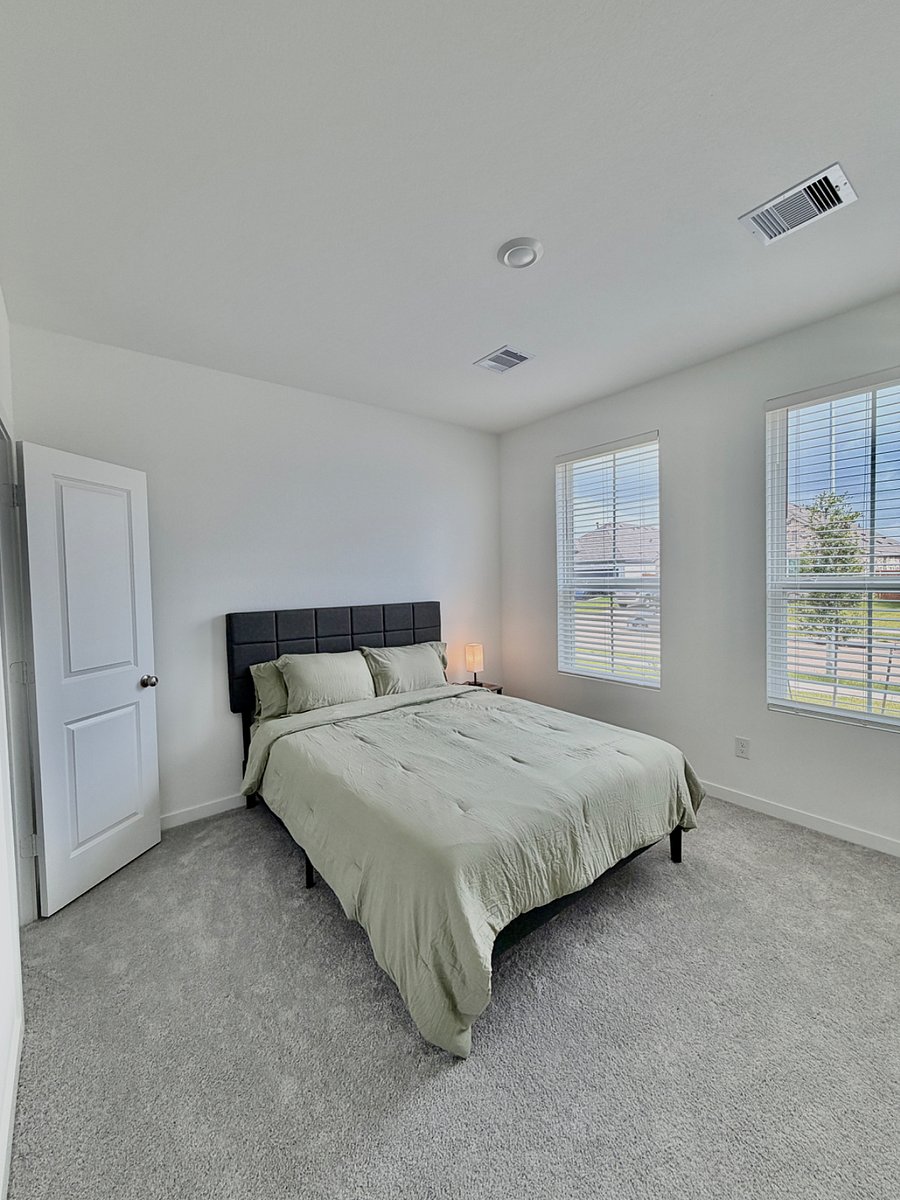 Furnished Finder property 996030_1 photo 8