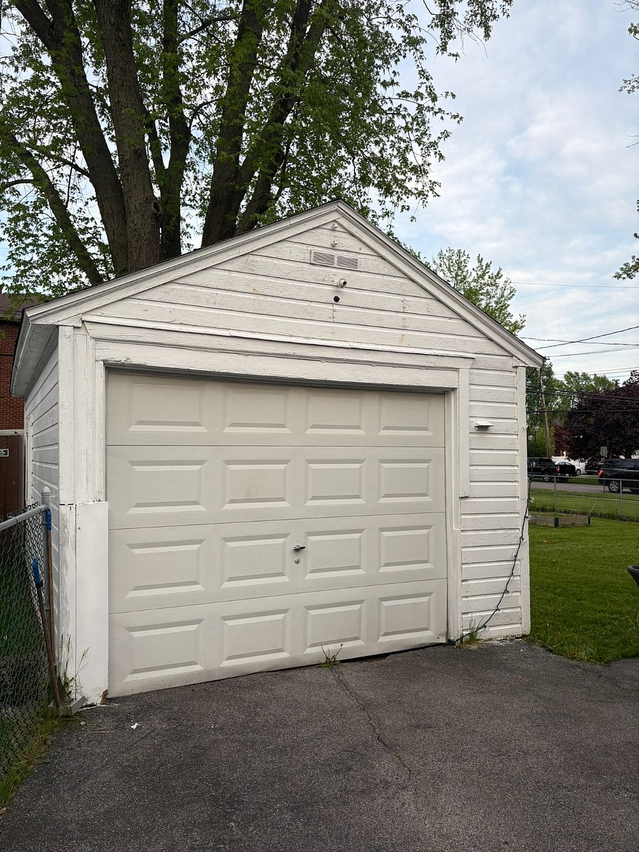 1.5-car garage for parking