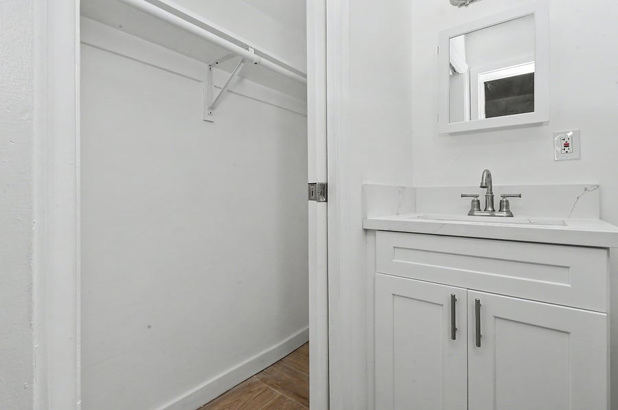 Furnished Finder property 996113_1 photo 11