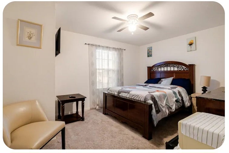 Guest bedroom 