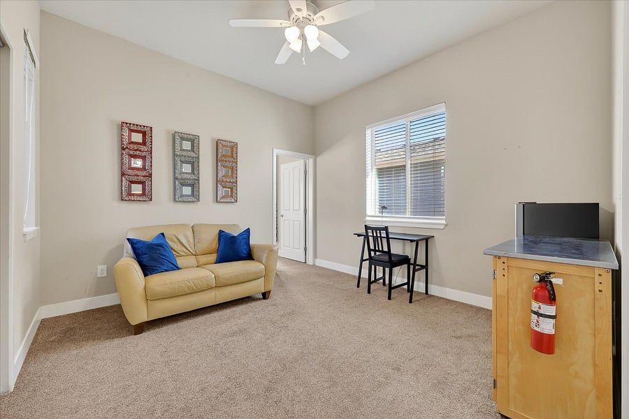 Furnished Finder property 996171_1 photo 9