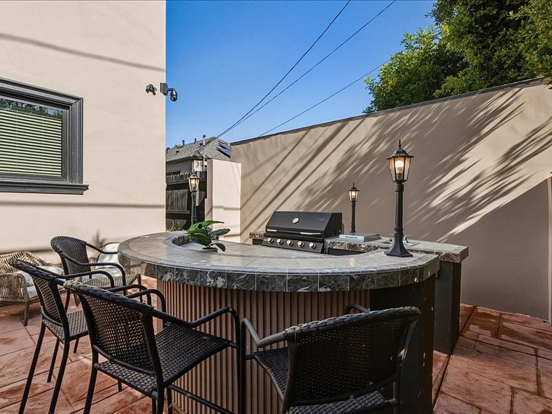 Furnished Finder property 996175_1 photo 12
