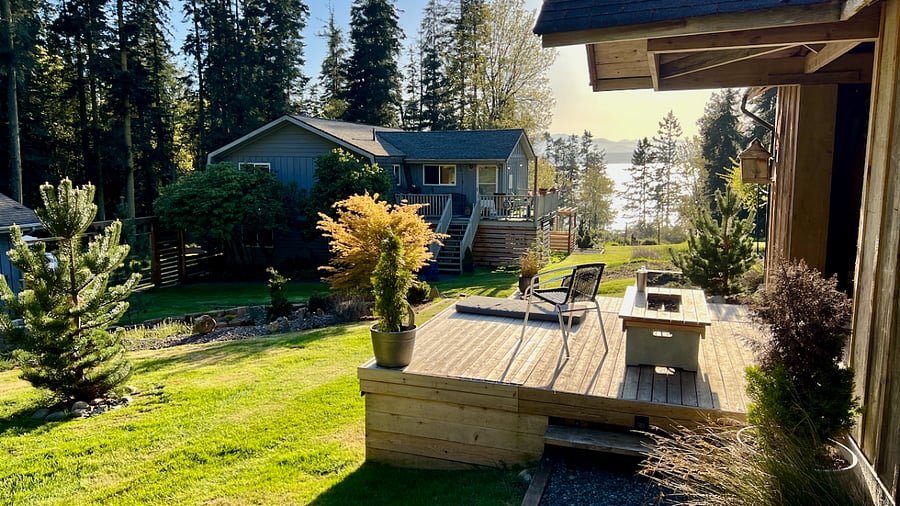 Lots of outdoor living space within WiFi range