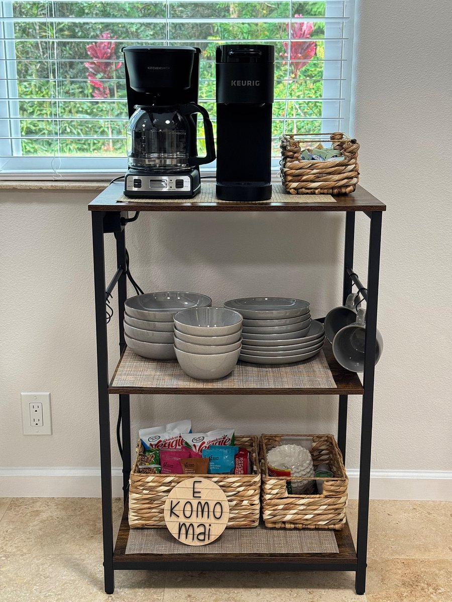 Coffee appliances and dinnerware sets