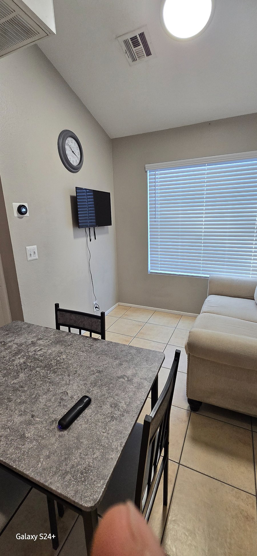 Furnished Finder property 996286_1 photo 3