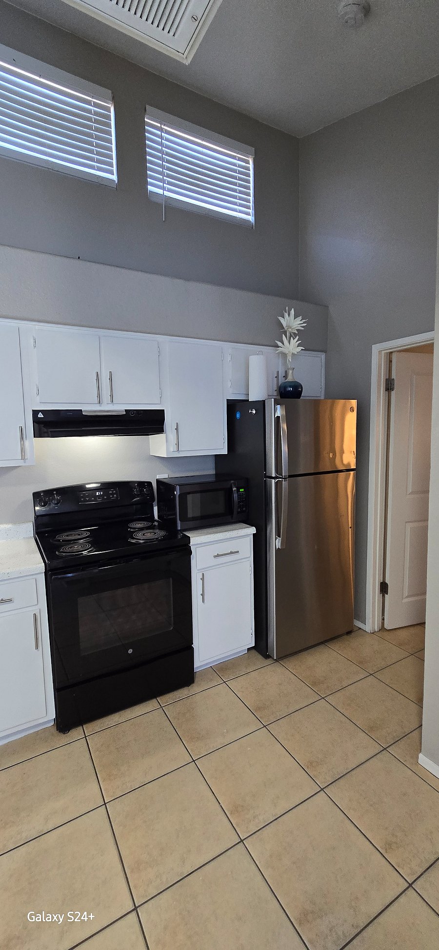 Furnished Finder property 996286_1 photo 9