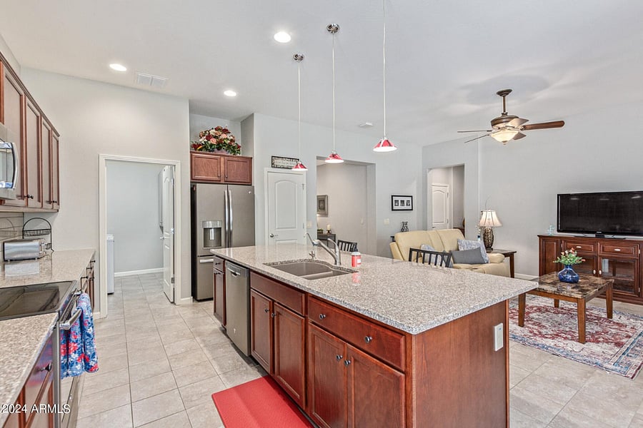 Furnished Finder property 996340_1 photo 14