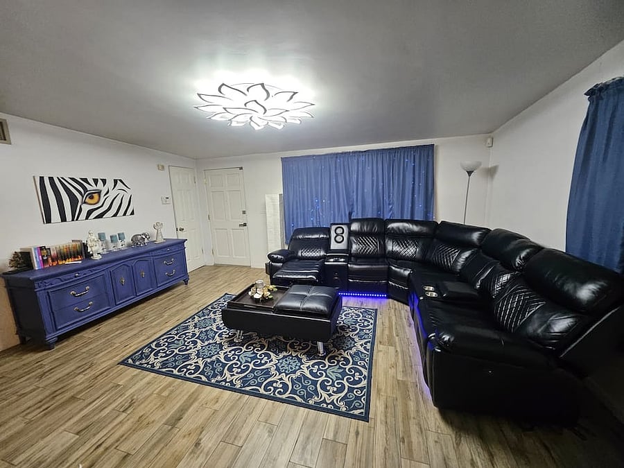 Furnished Finder property 996370_1 photo 2