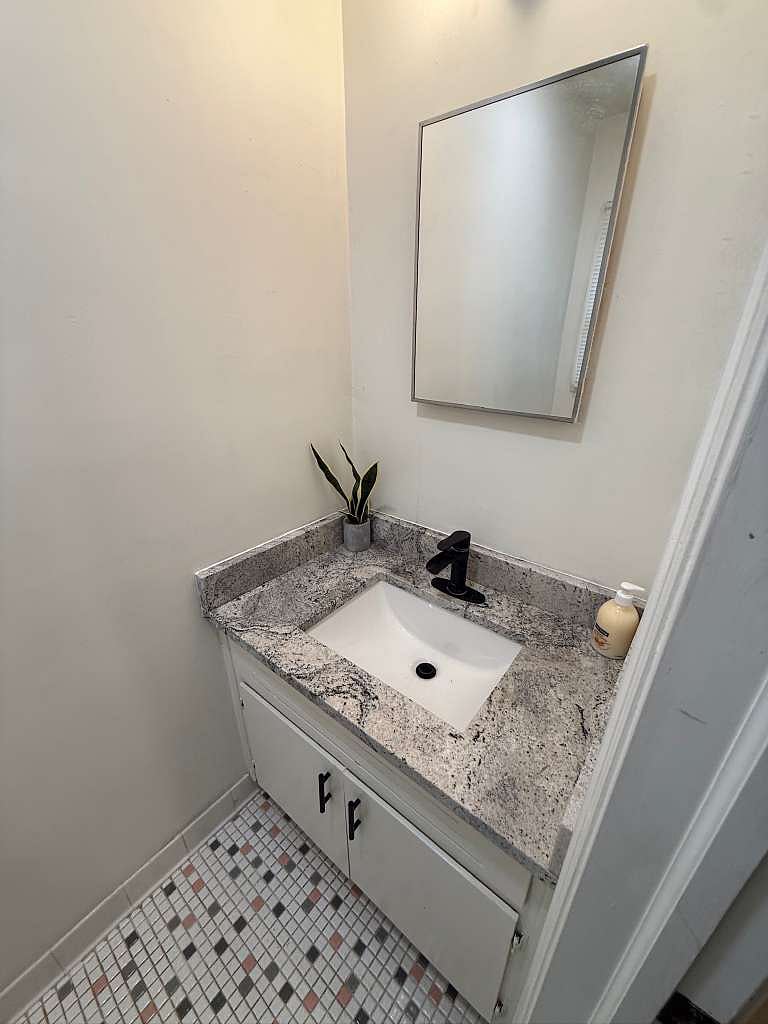Furnished Finder property 996380_1 photo 11
