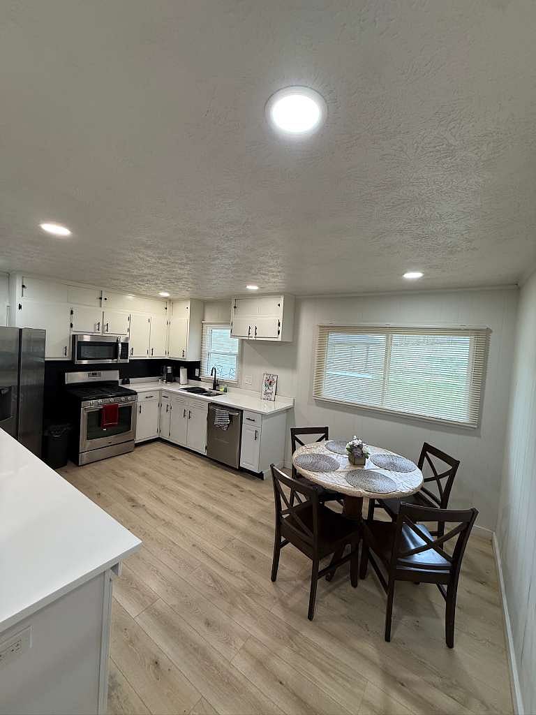 Furnished Finder property 996380_1 photo 12