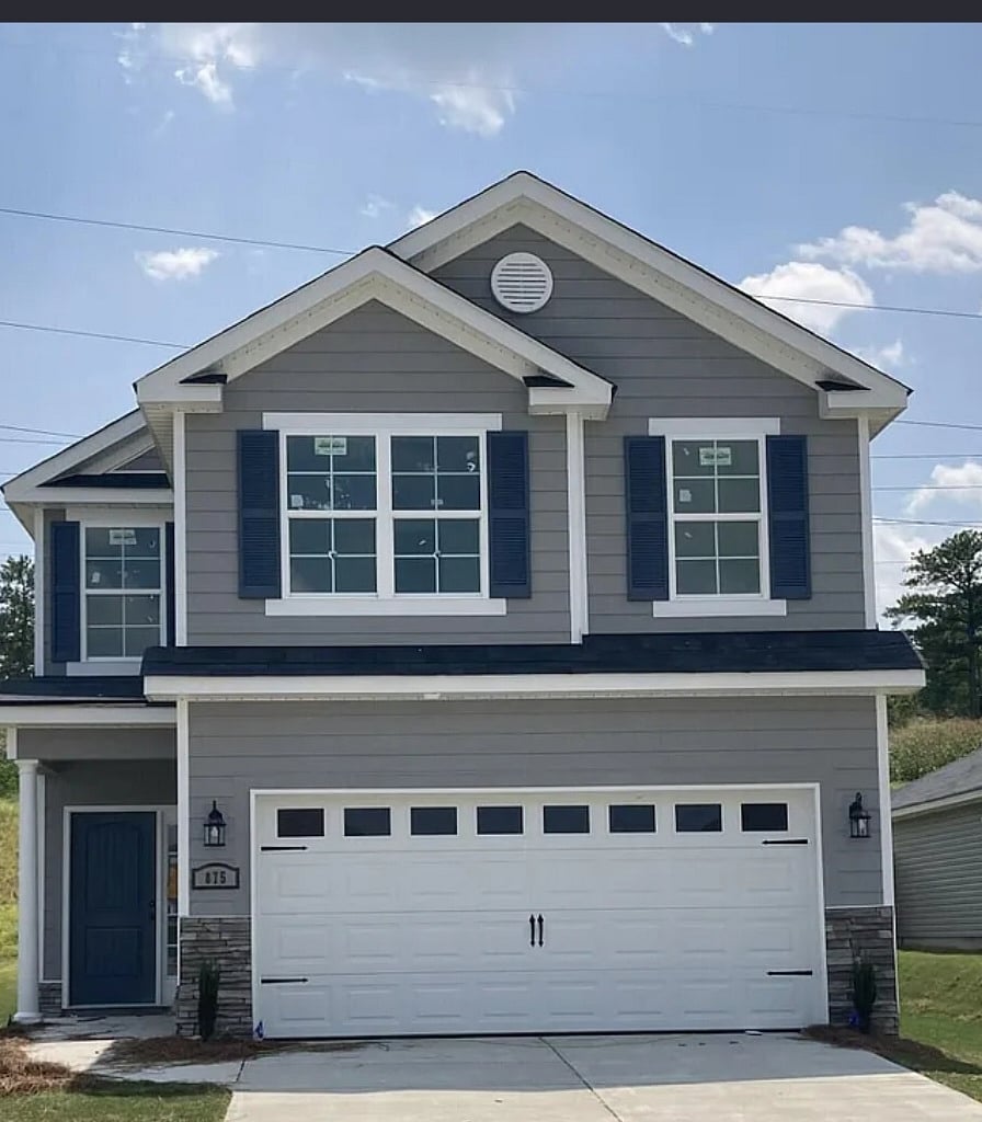 Front view of house 