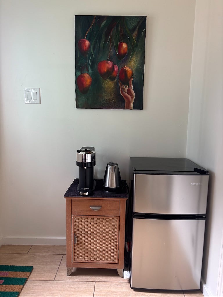 kitchenette 
