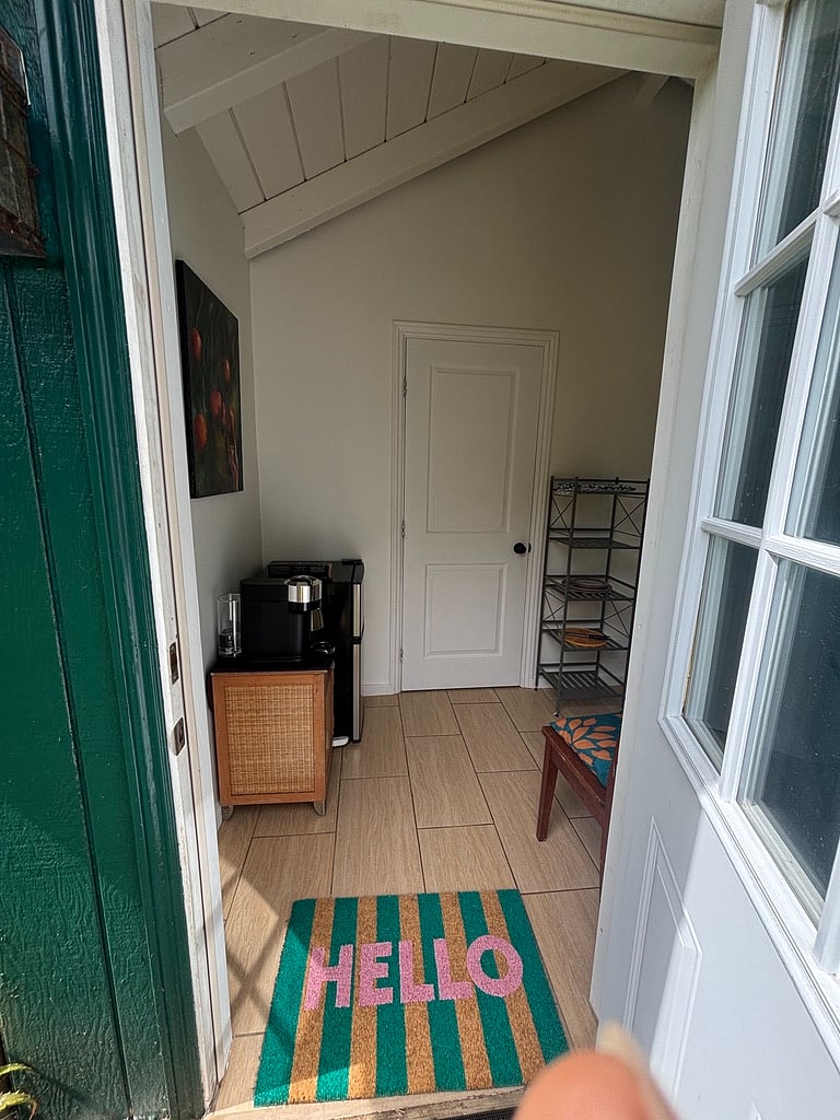 Entrance area 