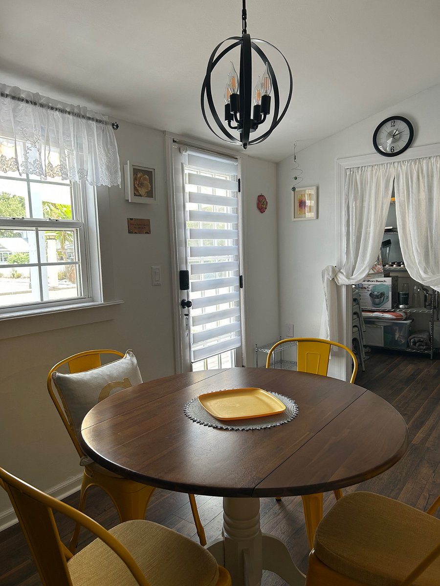 Kitchen table