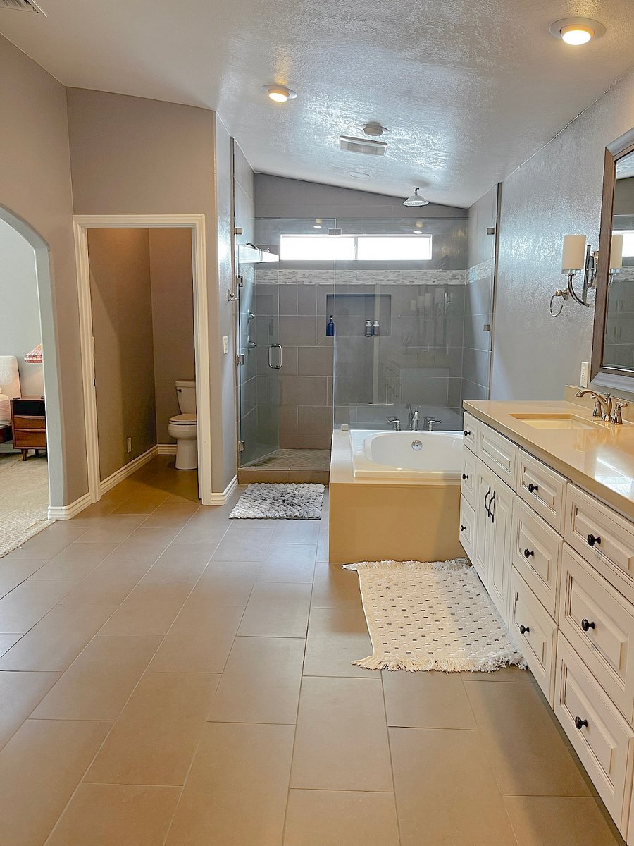 upstairs master (rain shower/double head)