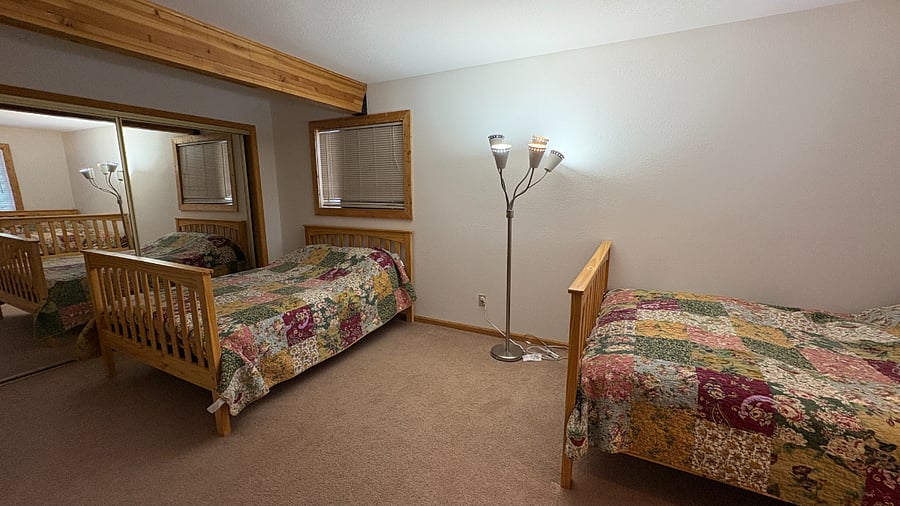 Bedroom 2: Downstairs. 2 Full-size bed and 1 Twin-size bed.