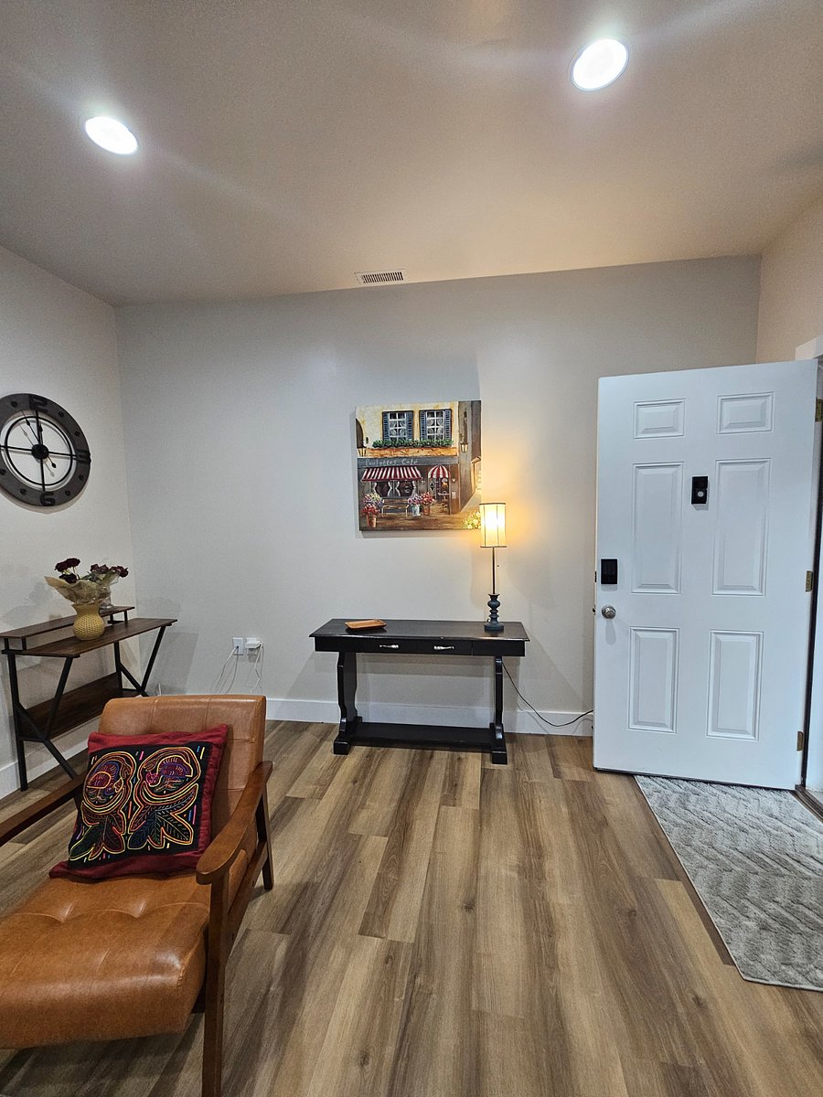 Furnished Finder property 996605_1 photo 18
