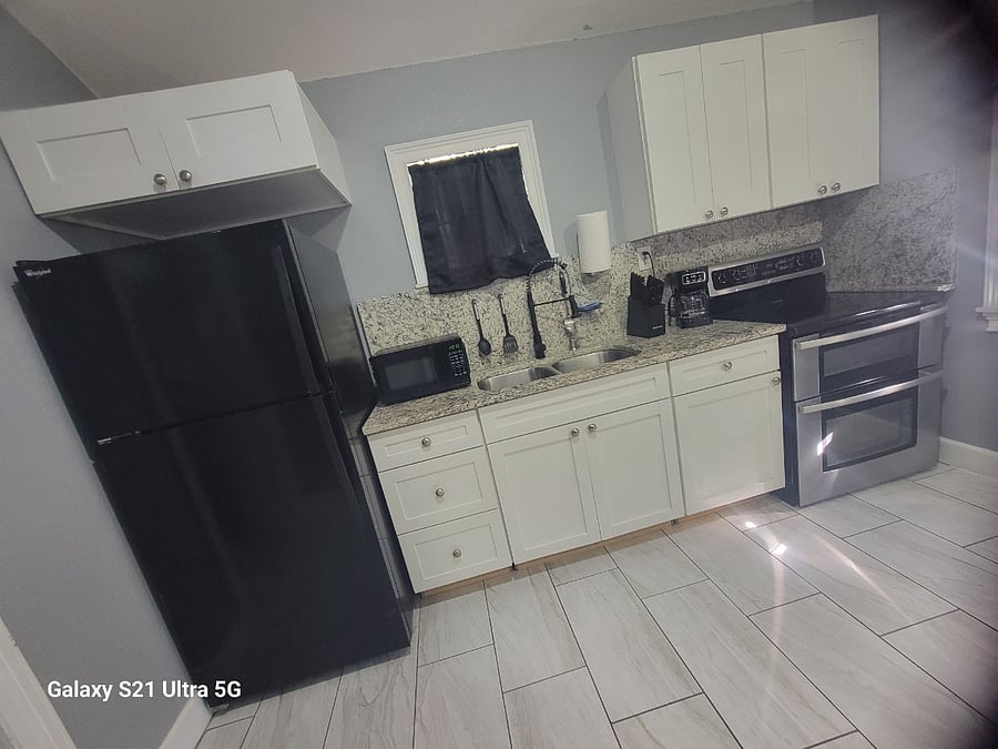 Furnished Finder property 996630_1 photo 6