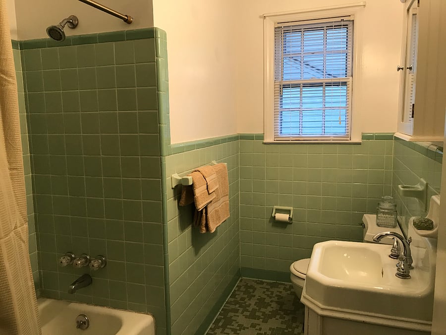 Main bathroom