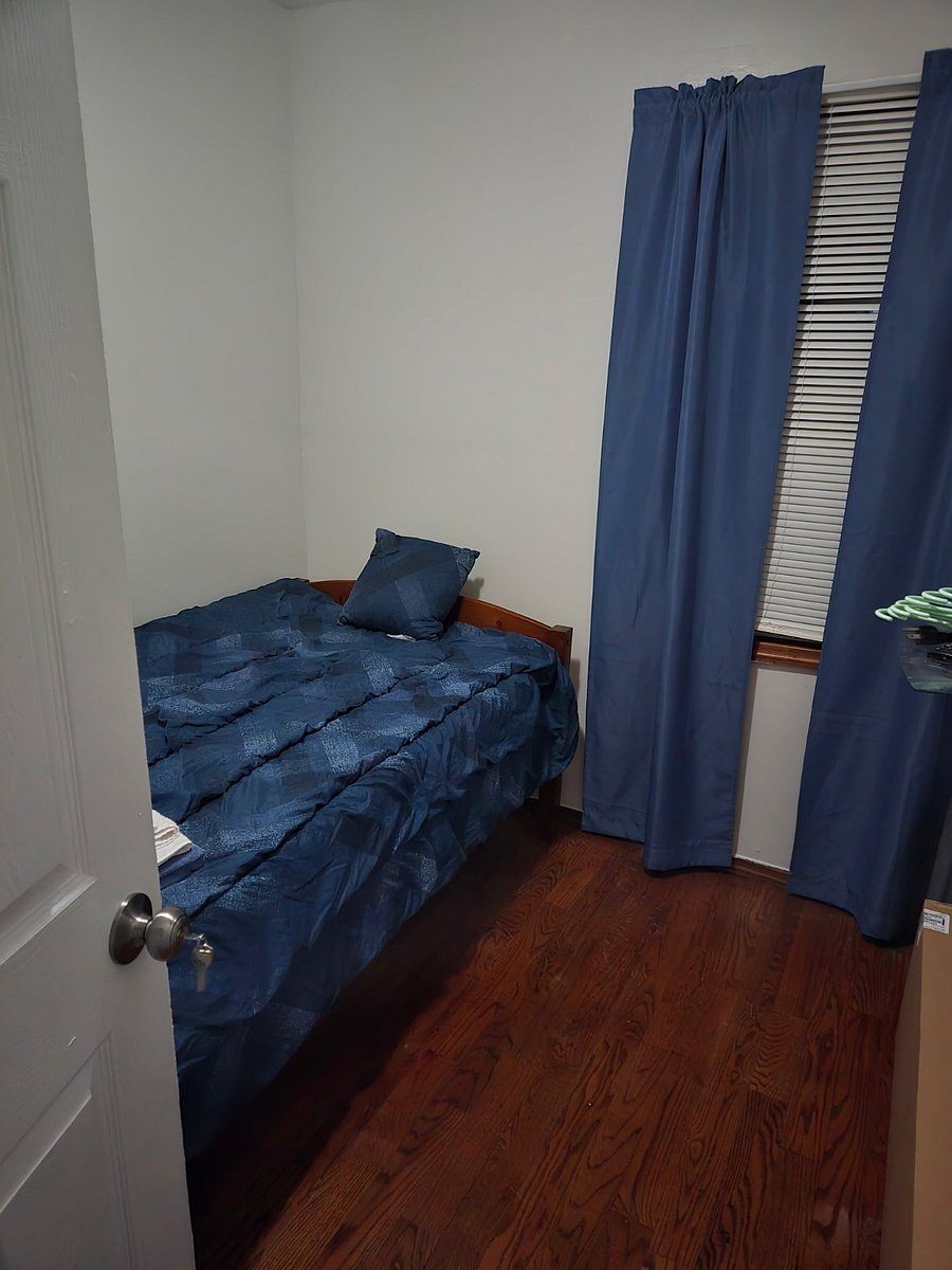 $900/MONTH. WITH ADDITIONAL STORAGE SPACE IN ATTIC