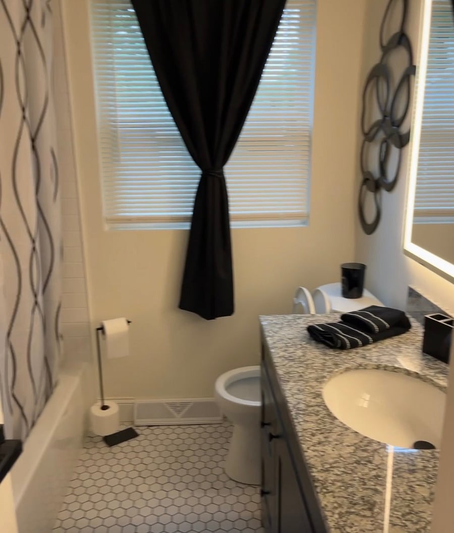 Hall full bath