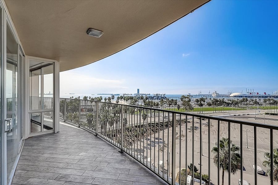 Balcony surrounding both the living and bedrooms