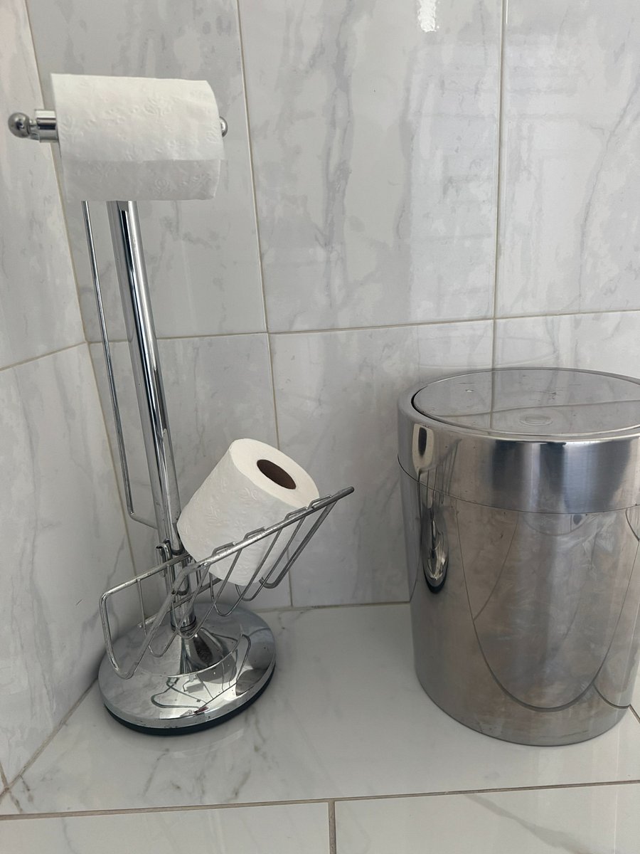 Guest Restroom