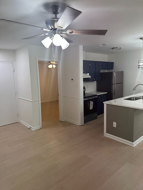 Furnished Finder property 996679_1 photo 8