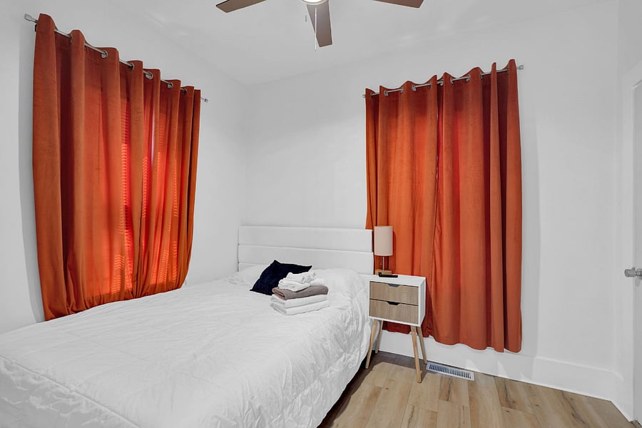 Furnished Finder property 996689_1 photo 9