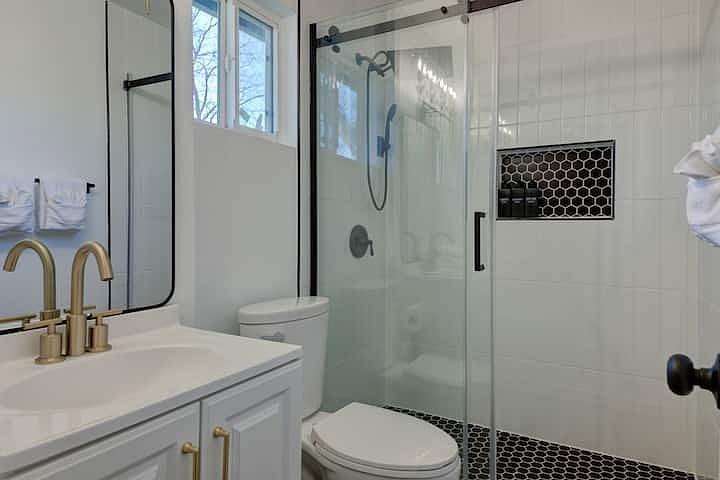 Furnished Finder property 996742_3 photo 22