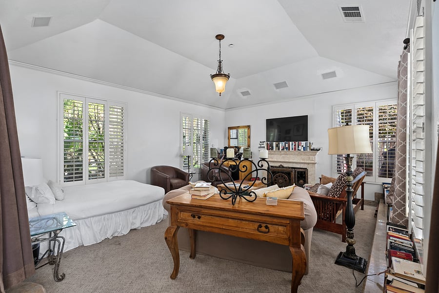 Formal living room with additional sleeping. (Queen bed and futon)