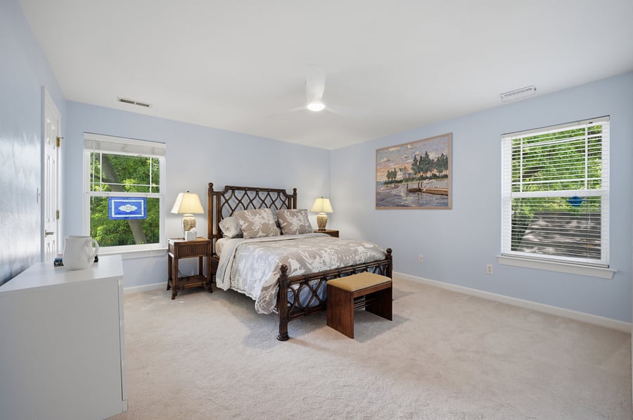 Queen Bedroom