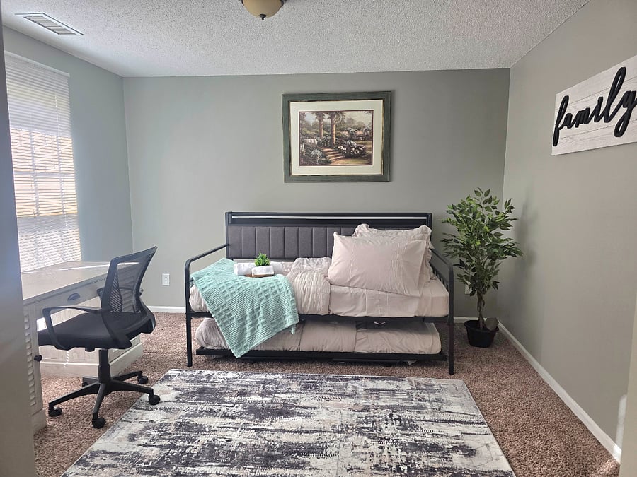 Bonus room - Small room (twin size bed)W/ computer desk and additional twin bed (open concept room - no doors nor closet).