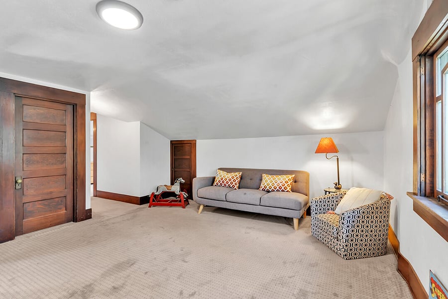 3rd floor loft/gameroom