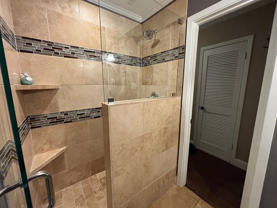Guest bathroom shower