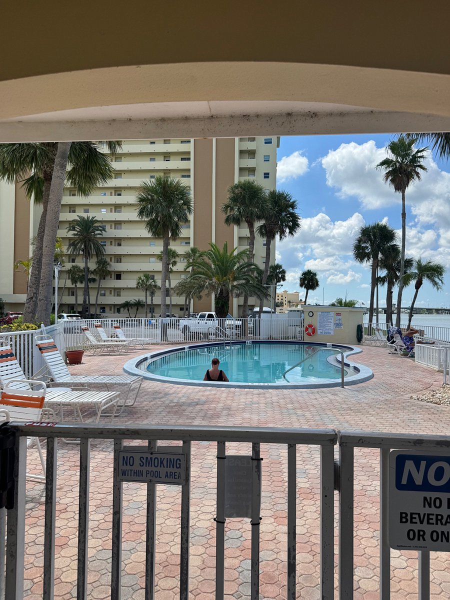 2nd pool located on the water