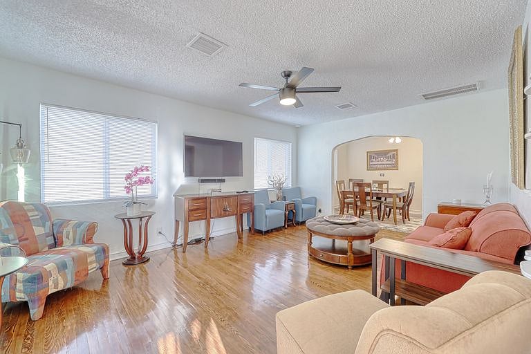 Furnished Finder property 996954_1 photo 8