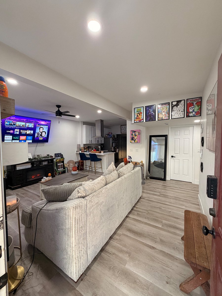 Living Room (shared)