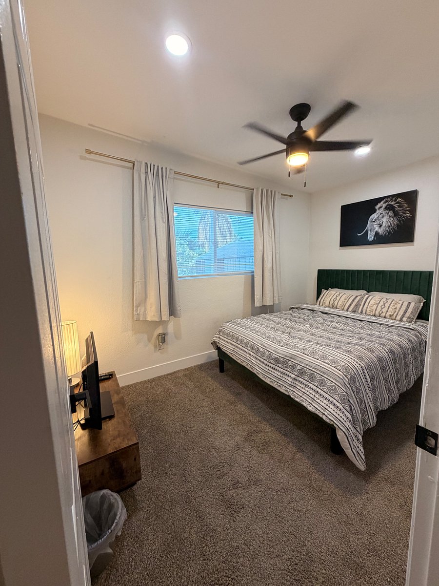 Private Queen Bedroom