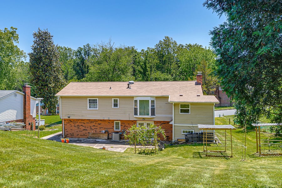 Huge backyard perfect for outdoor enjoyment.
