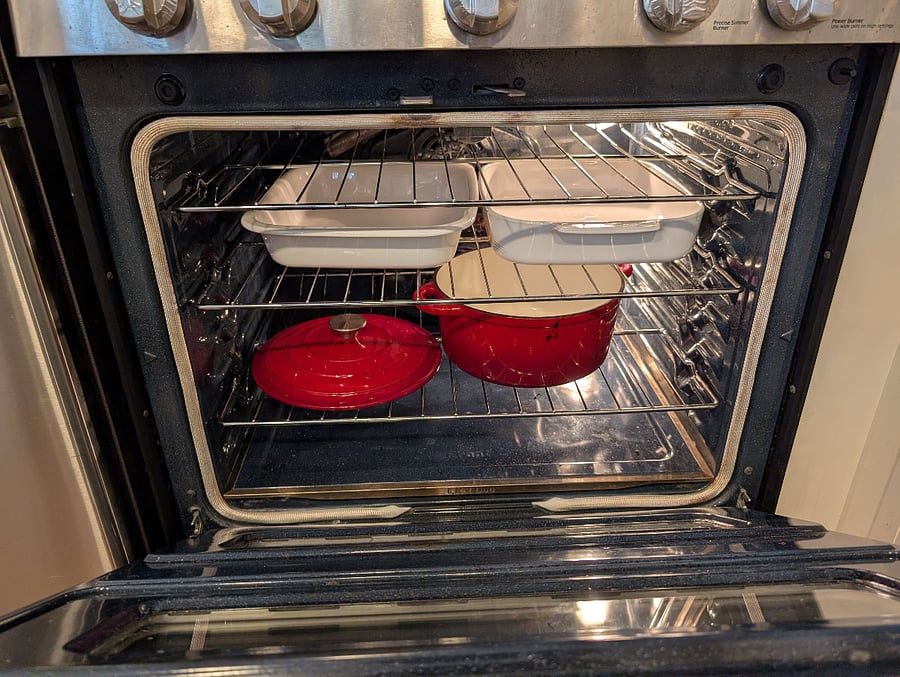 Kitchenware and cookware (pots and pans)