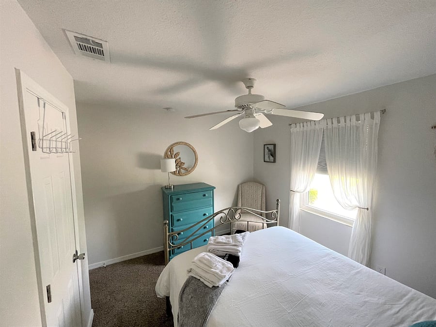 Both bedrooms have extra pillows, blankets and equipment for babies. 