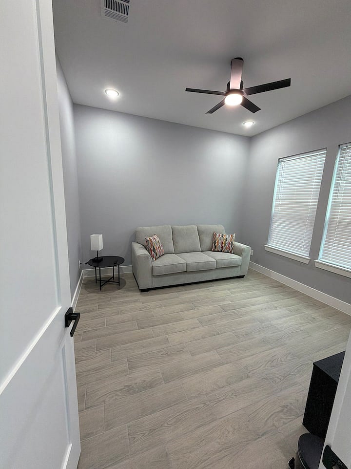 Furnished Finder property 997233_1 photo 13