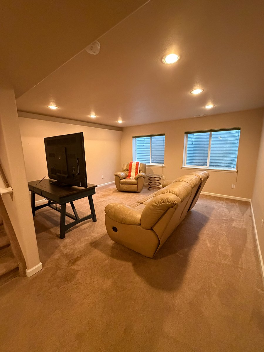 Recreational Area + Additional Space for Guest