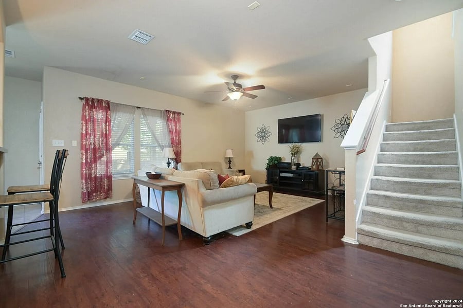 Furnished Finder property 997281_1 photo 3