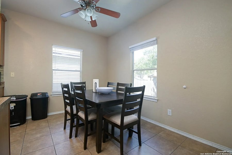 Furnished Finder property 997281_1 photo 6