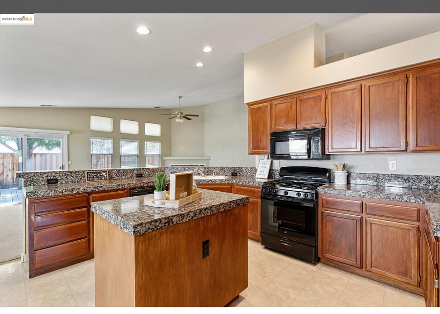 Furnished Finder property 997294_1 photo 7