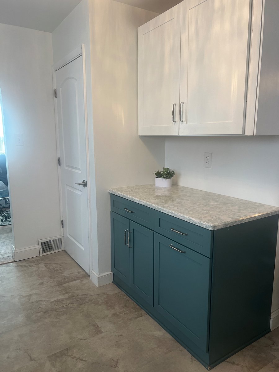 Service Counter - extra space
