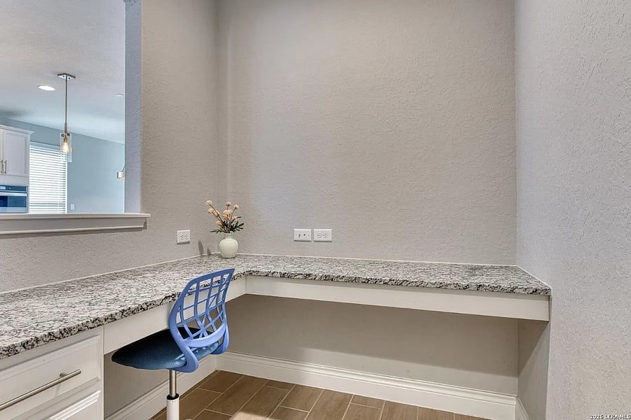 Furnished Finder property 997316_1 photo 7
