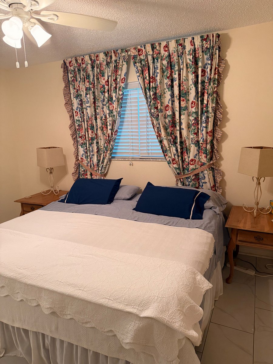 Master Room King Bed